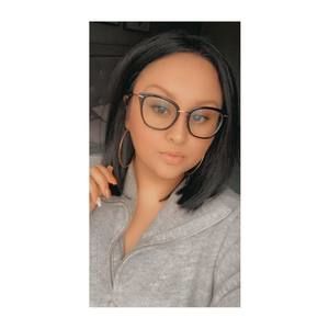 Meet your Posher, Karla